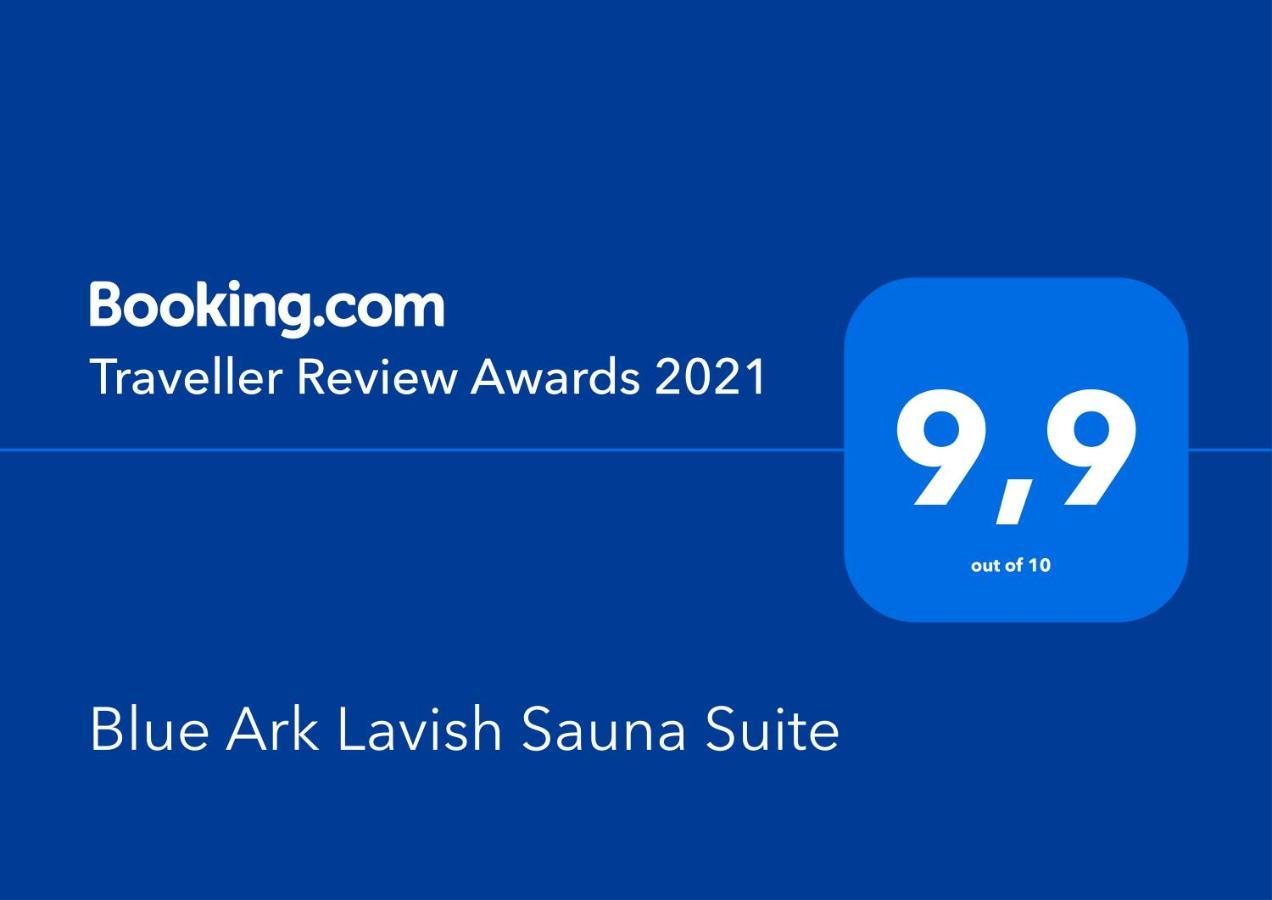 Blue Ark Lavish Sauna Suite 雅典 外观 照片